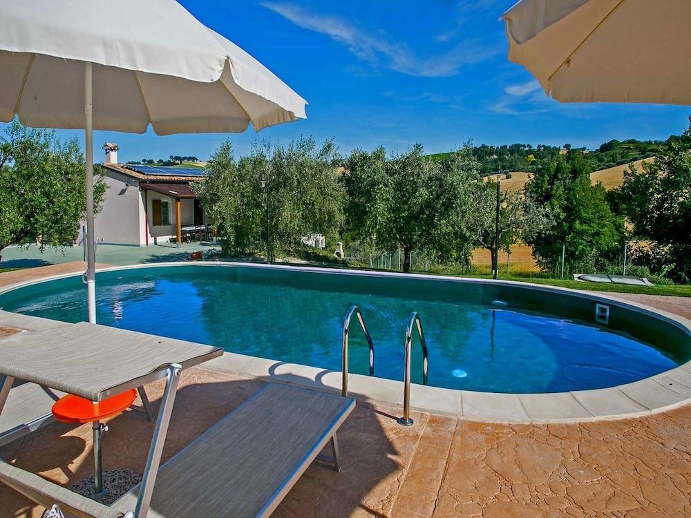 Spacious Villa in Fossombrone With Private Pool Featured Image