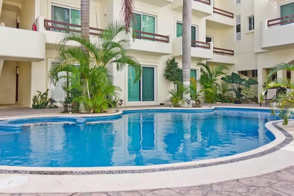 بينتهاوس نير فيفث أفينيو آند كايي كوراثون - بي كاي 25 باي فيميكس زحليقة مائية