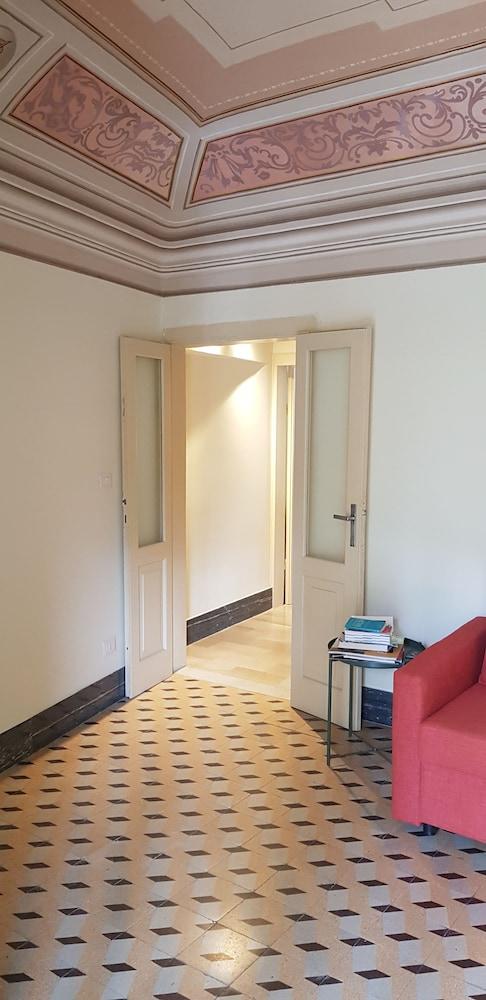 Note d'Acqua Lobby Sitting Area