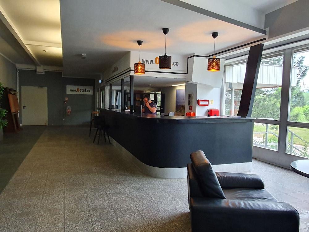 Ootel.com Lobby