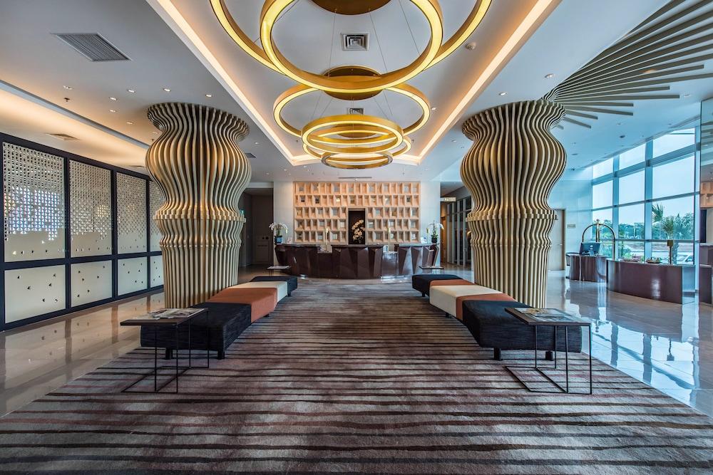Enso Hotel Lobby