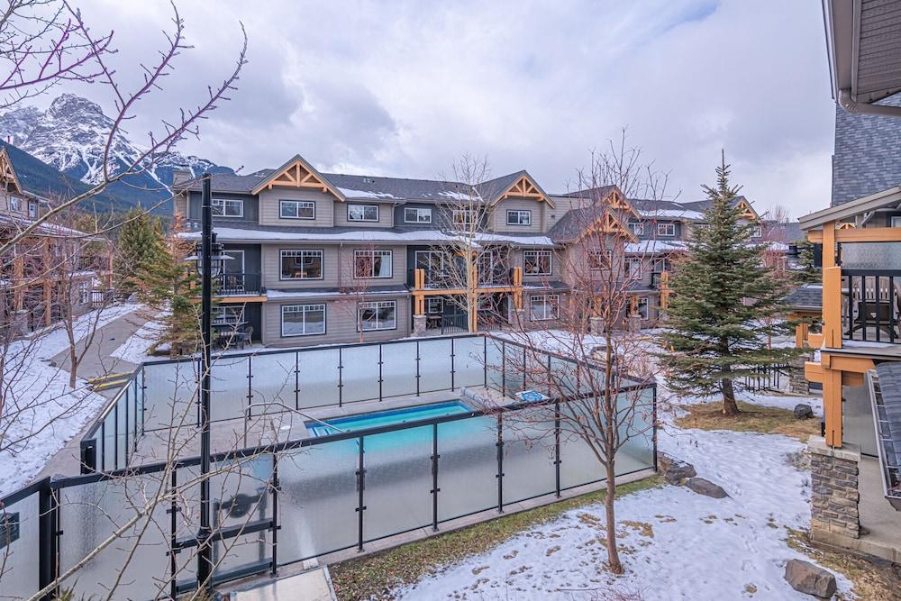 Copperstone Resort - Mountain View Suite Exterior