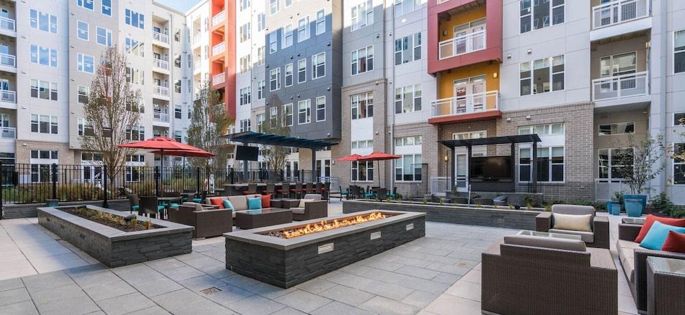 ناشونال آت دوليس