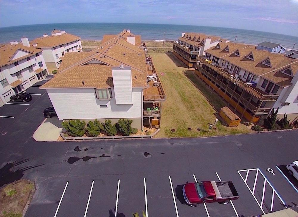 سي ديونز كيتي هاوك باي كيه إي إي إس فاكيشنز المنطقة المحيطة بالمنشأة