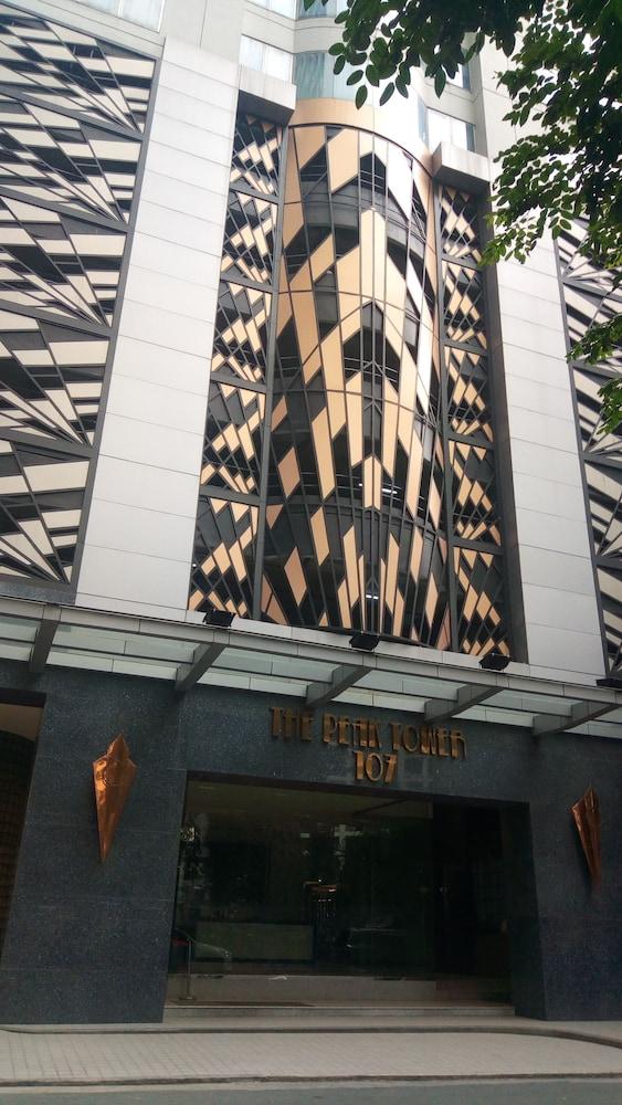 ذا بيك تاور إن هارت أوف ماكاتي سي بي دي تفاصيل الفندق من الخارج