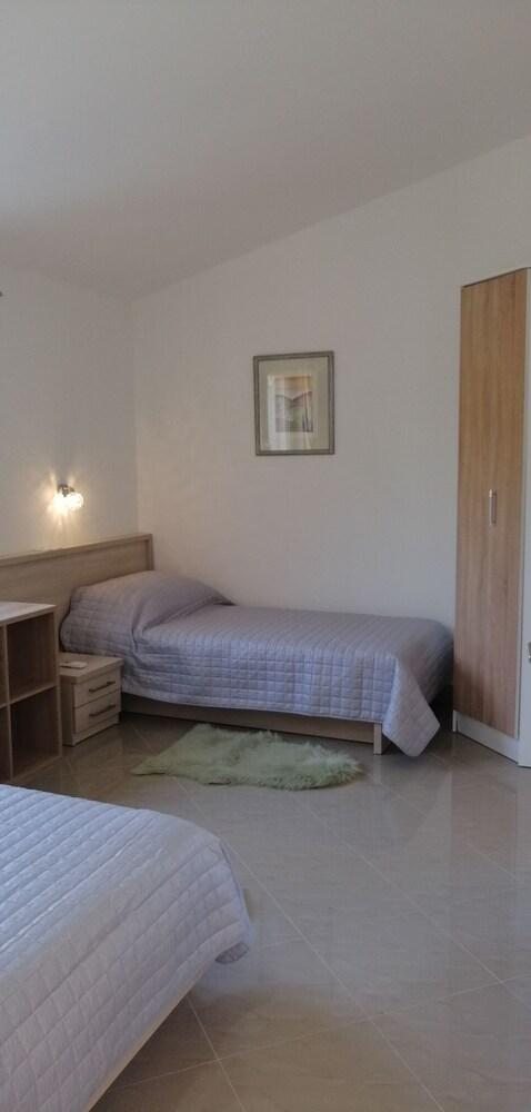 Apartment Penthouse by the sea - Vrboska - Island Hvar