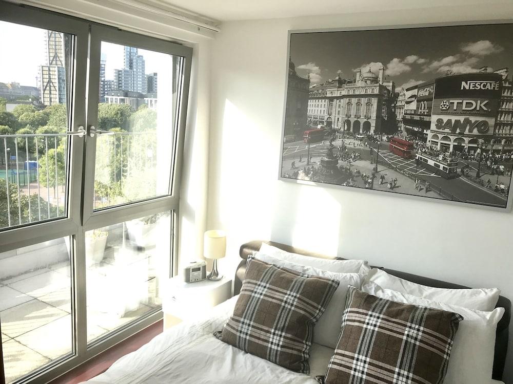Double Room In London Shared Penthouse Room