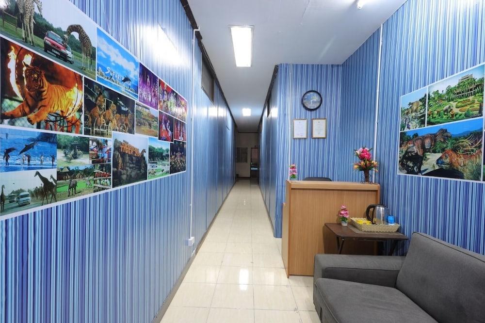 Sangwan Guest House Lobby