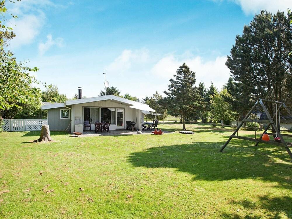 سينيك هوليداي هوم إن دانيميري ويذ سونا المنطقة المحيطة بالمنشأة