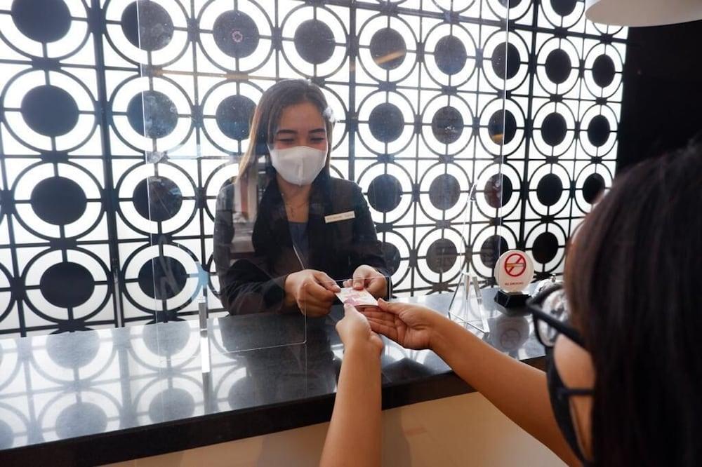 نيوز هوتل سورابايا باي جراها بينا جاوا بوس منطقة الاستقبال