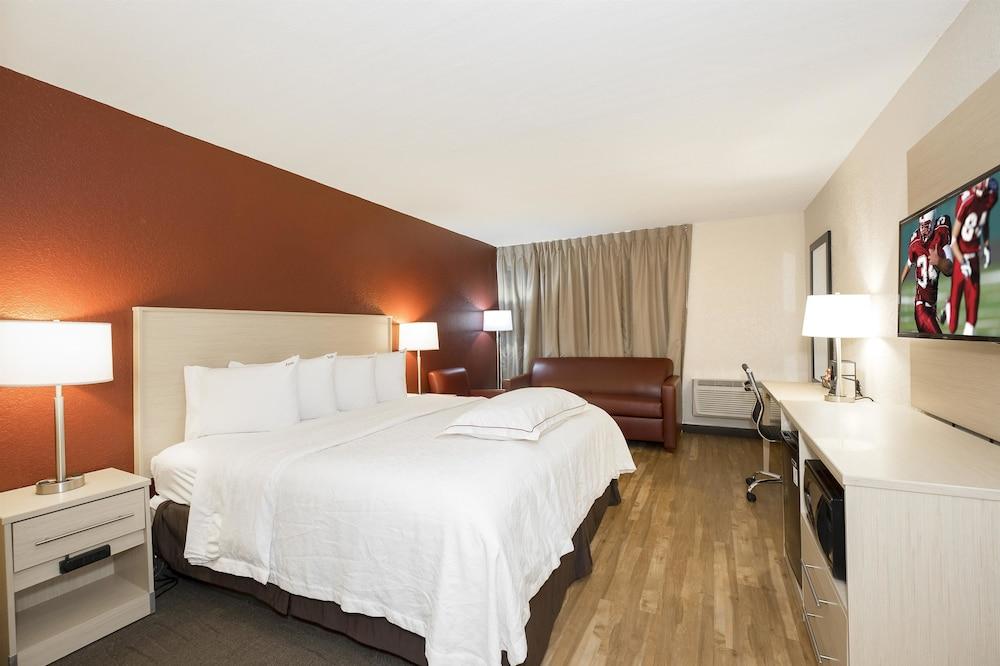 ريد روف إن بلس+ نيبتون بيتش - جاكسونفيل بيتش