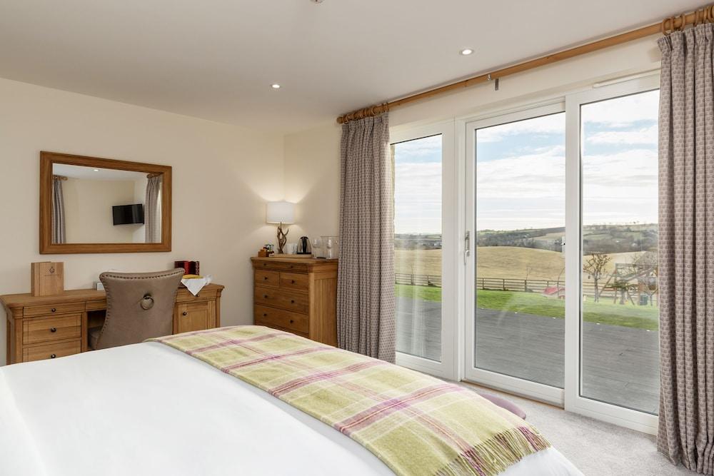 The Queens View Luxury B&B Room
