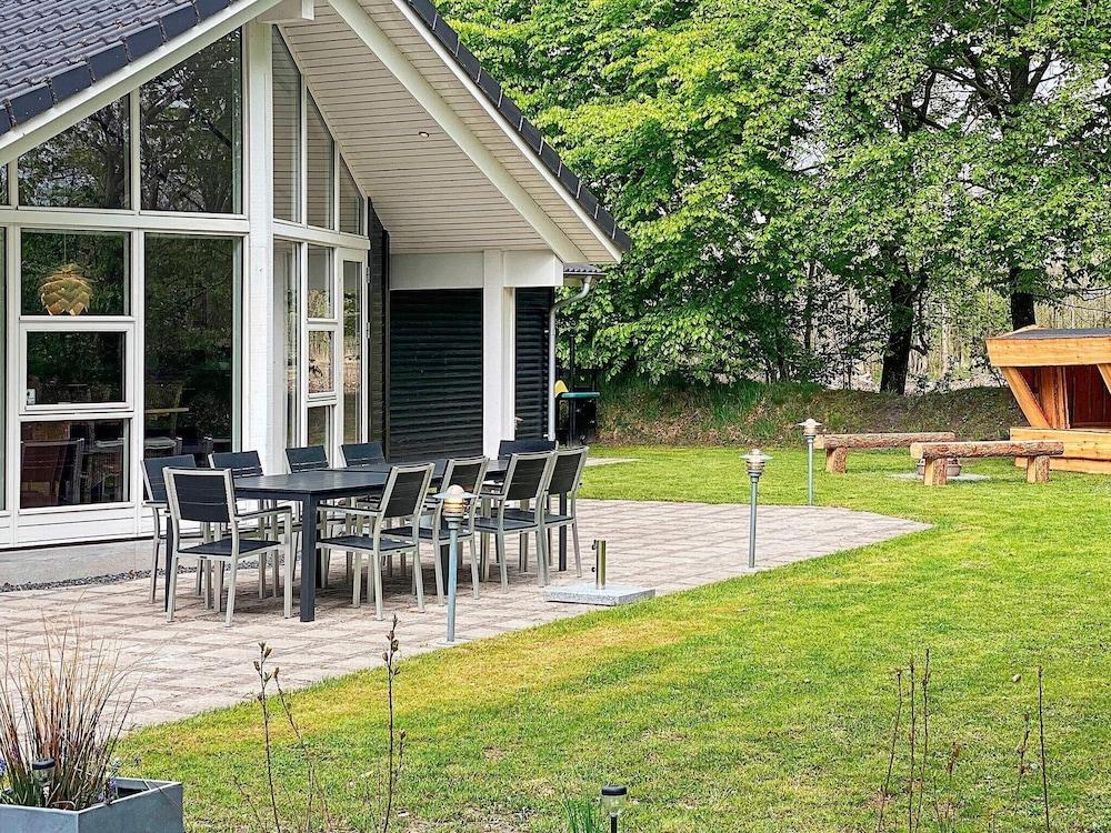 Spacious Holiday Home in Jutland With Relaxing Whirlpool Exterior