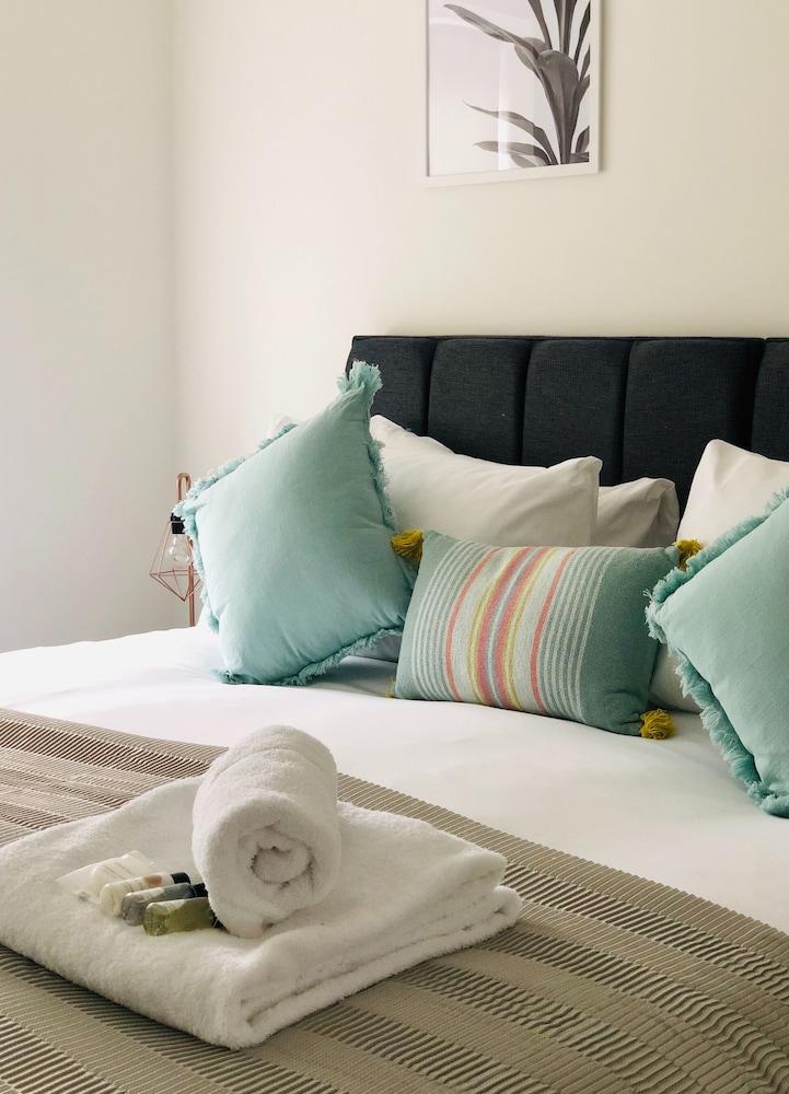 1 اند د2 بد روم شيلد هاوس أبارتمنتس شيفيلد سنتر غرفة