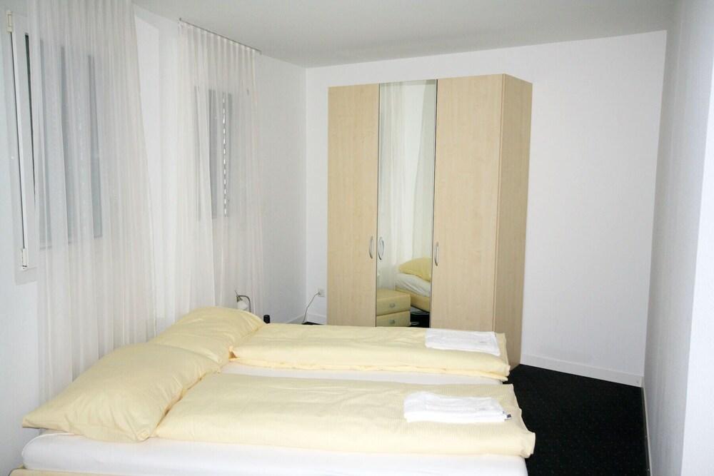 هيترينتال زوجرسي أبارتمنتس غرفة