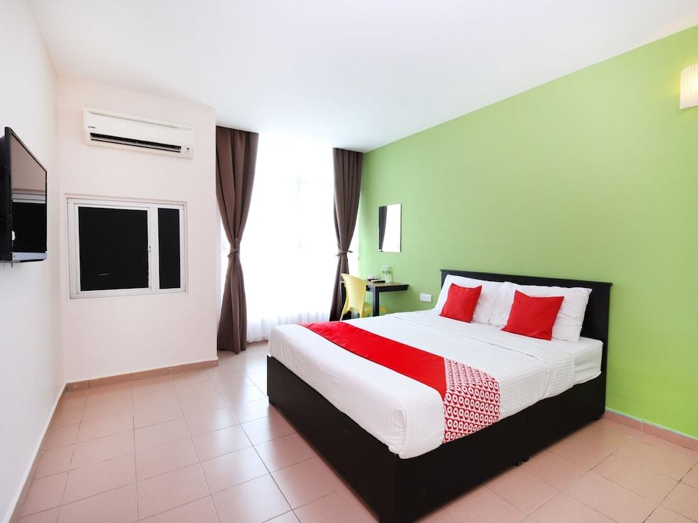 أو واي أو 816 هوتل دي كيارا