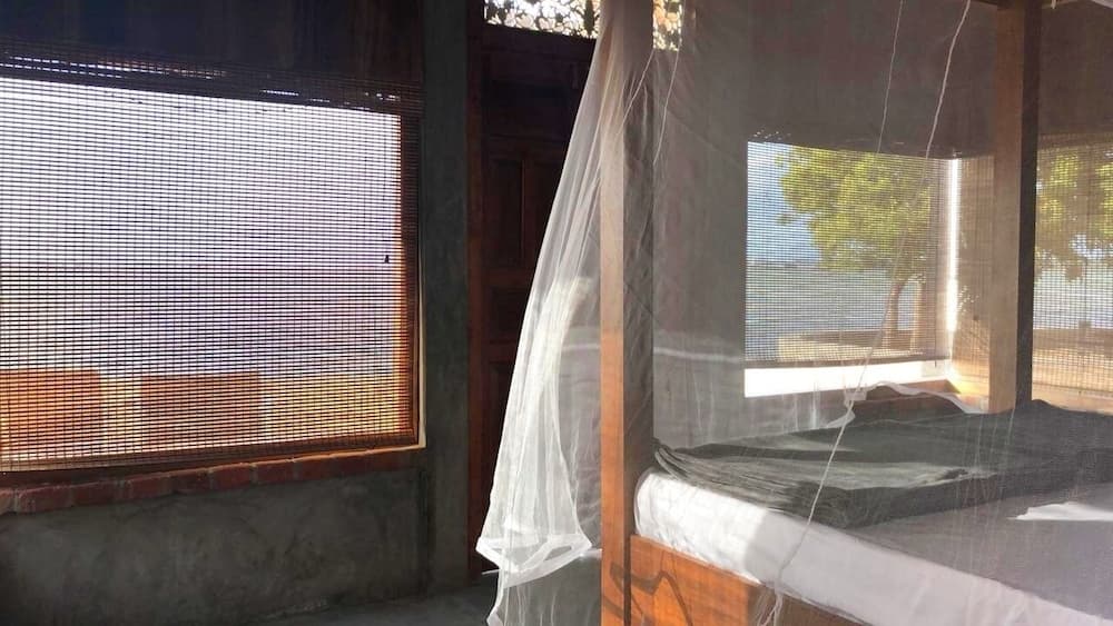Arasi Resort Room