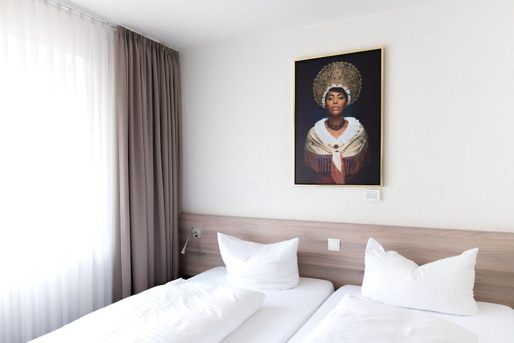 هوتل شفارتسفالد هوف