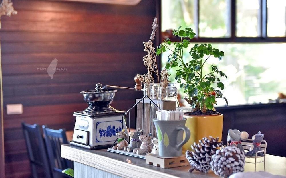 Hillside Plot Inn Interior