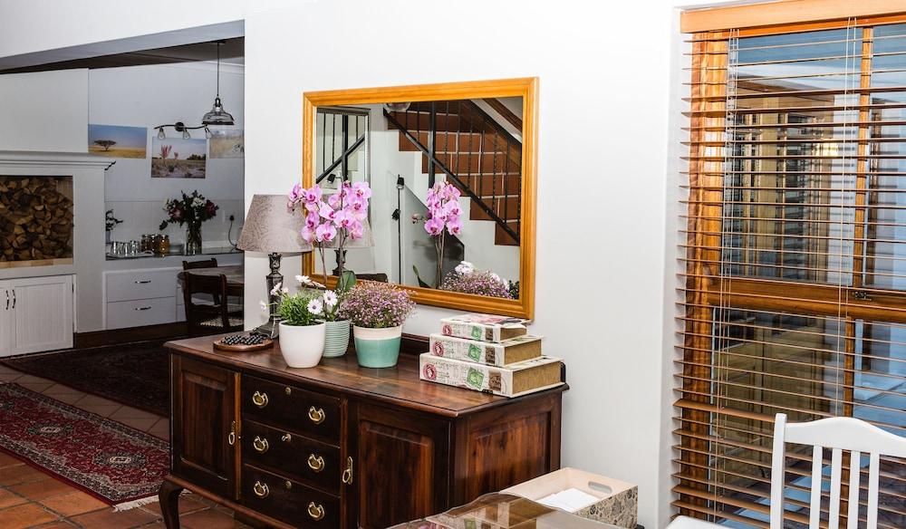 بينيلوبيس ستيلينبوش تفاصيل الفندق من الداخل