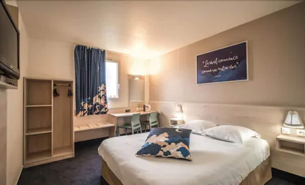 إيه سي إي أوتل باري سود فيلاب