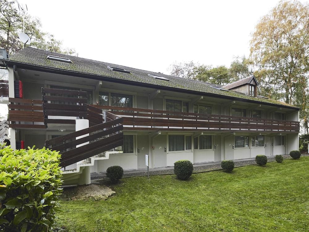 كيرياد باريس نورد - إكوين لا كروا فيرت المنطقة الخارجية