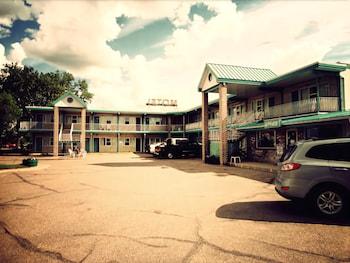 Satellite Motel