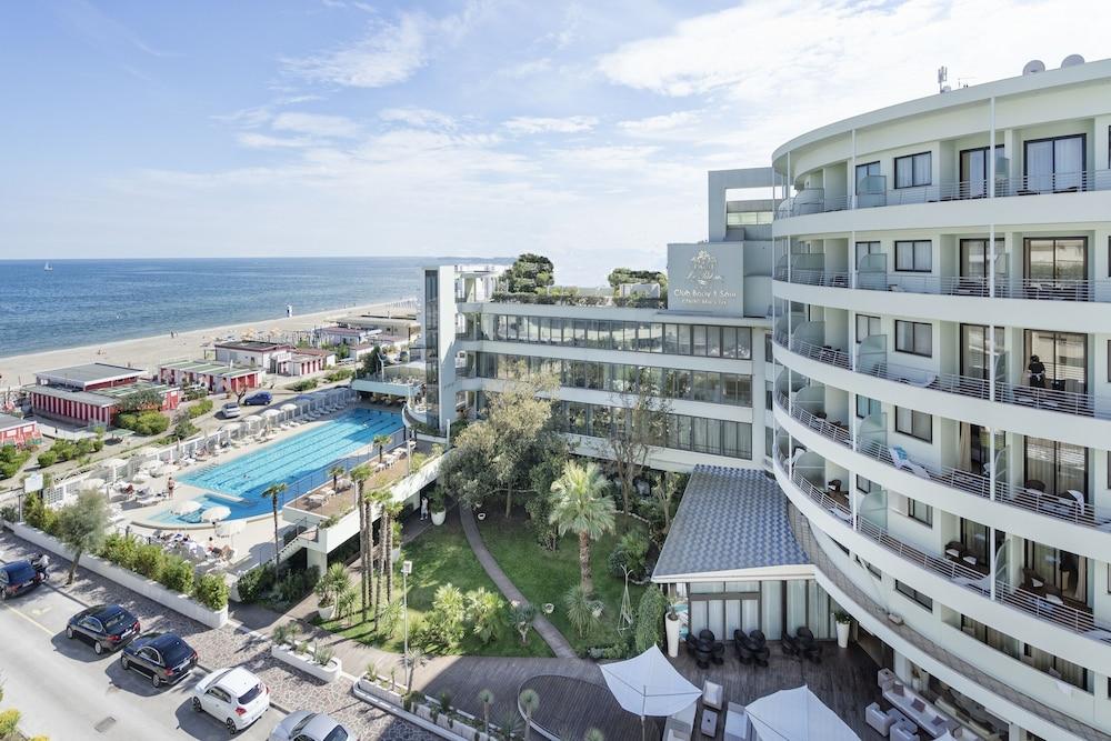 Hotel Le Palme Featured Image