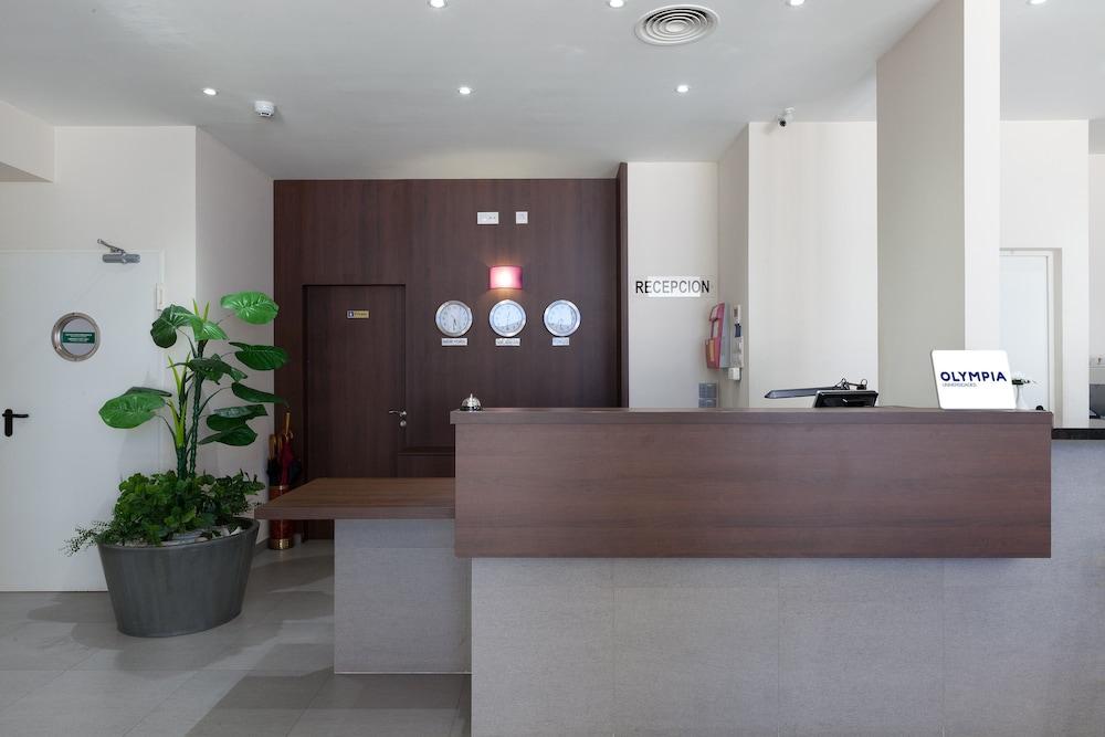 هوتل أوليمبيا يونيفرسي داديس منطقة الاستقبال