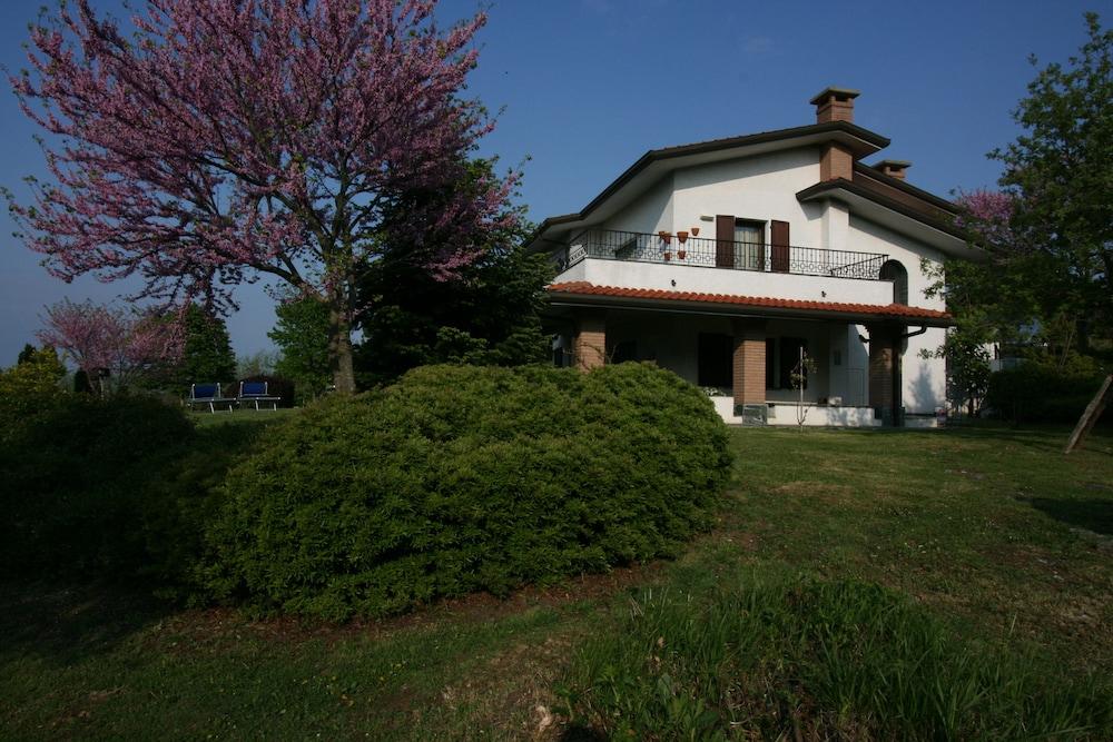 بد آند بريكفاست إل سينتيرو داي جوتي أخرى