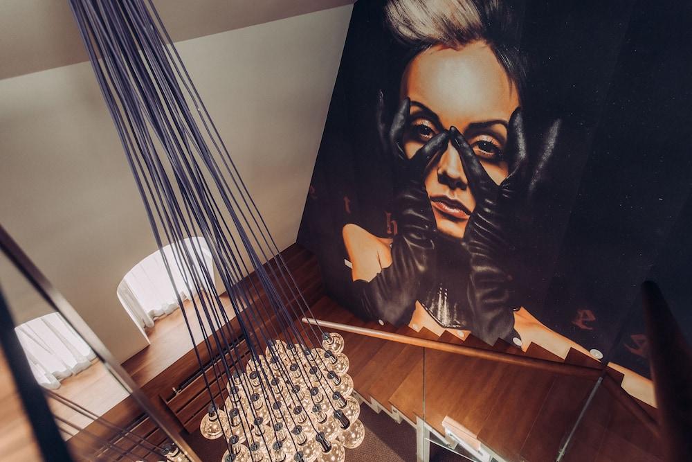 UNO Design Hotel Featured Image