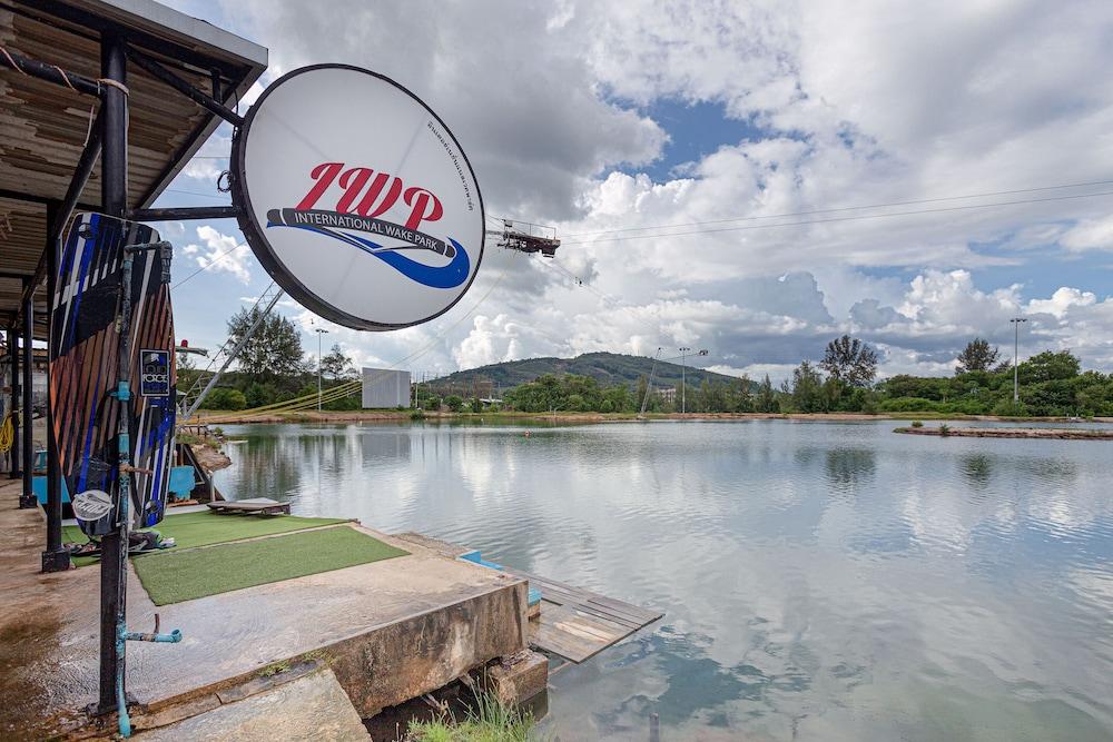 أو واي أو آي دبليو بي ويك بارك المنطقة الخارجية