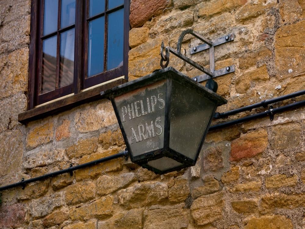 The Phelips Arms Exterior