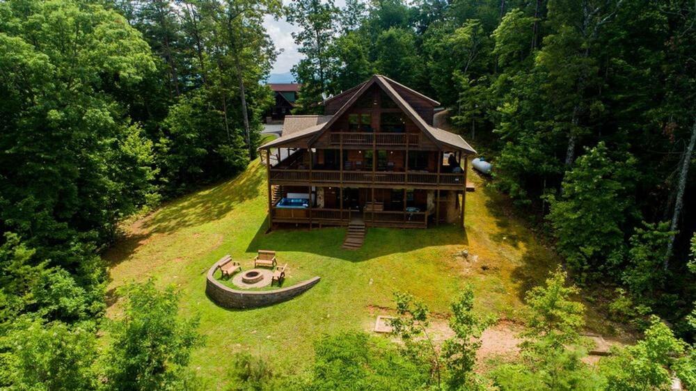 Big Sky Retreat by Escape to Blue Ridge