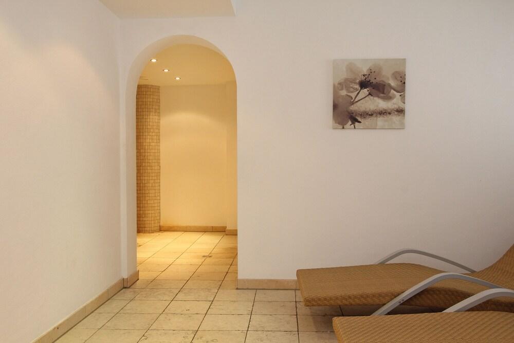 ألباين ريزورت باي ألبين رينتالز - إينكل ساميركارد نادي صحي