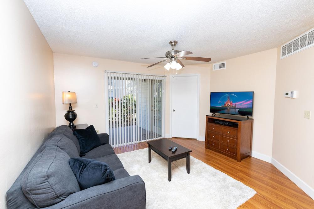 أمايزينج كوندو 1 بدر وريم بي ثي إن جنر داونتاون أورلاندو منطقة المعيشة