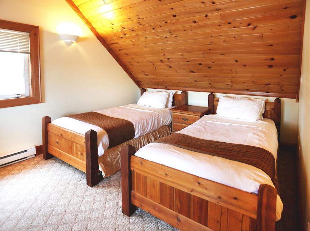 ليك فرونت كوتيدج أميزينج فيو غرفة