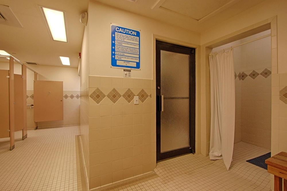 كورال آت بريكينريدج 102 إي باي بيك بروبيرتي مانيدجمنت داخلي