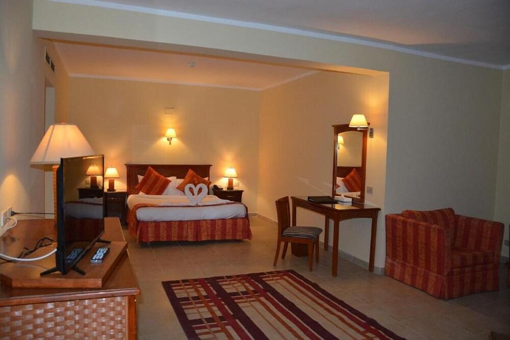 إقامة لا تنسى في لو ميراج نيو تيران، خليج نعمة غرفة