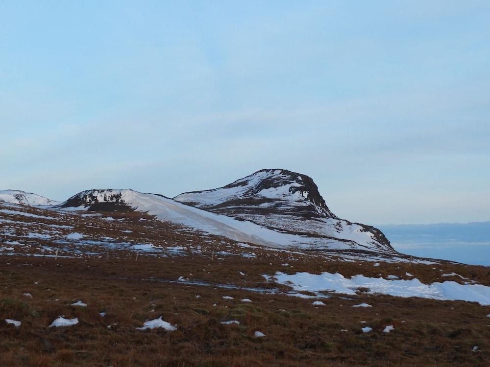Neðra-Vatnshorn Exterior