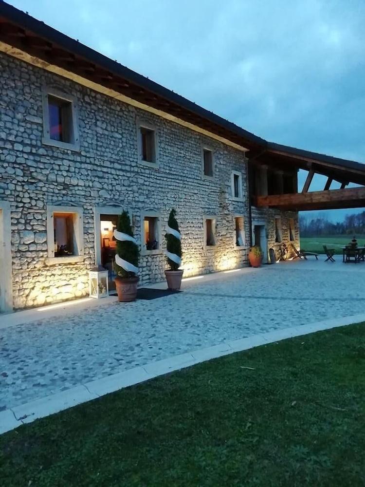 Albergo Due Fiumi Exterior