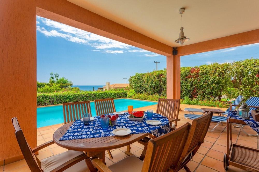 Villa Vali Large Private Pool Walk to Beach Sea Views A C Wifi Car Not Required - 1019 Room