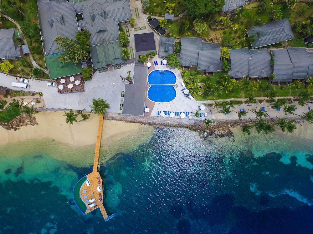 كوكو دي مير هوتل آند بلاك باروت سويتس منظر من الجو