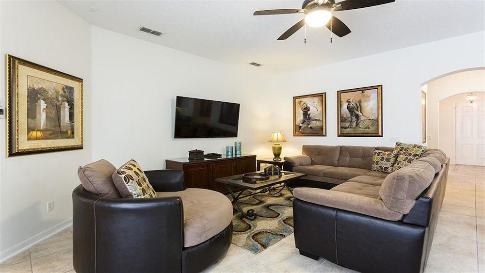 جاي إي 62762 - ريونيون ريزورت - 4 بد رومز 2 باث رومز فيلا منطقة الجلوس في الردهة