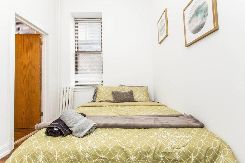 ليف لايك إيه لوكال - داونتاون 3 بد روم جيم غرفة