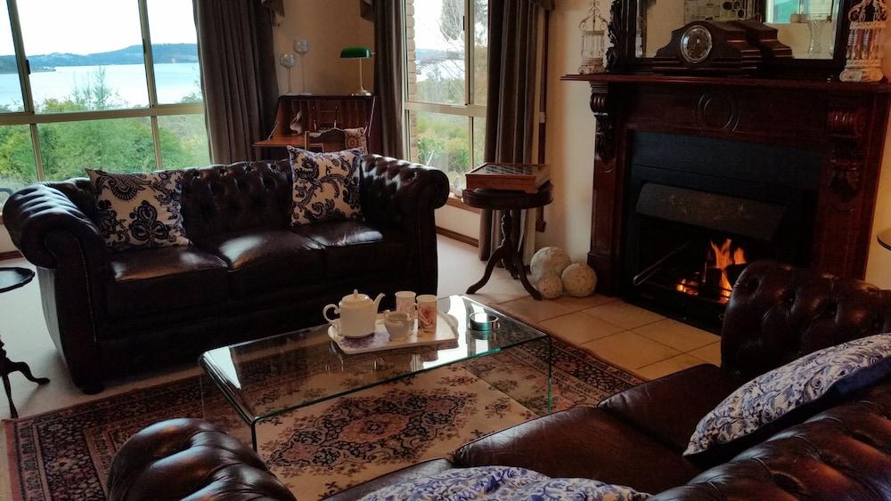 ووتر فيو جاردنز بد آند بريكفاست منطقة الاستقبال