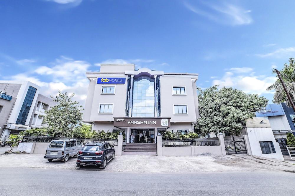 FabHotel The Leaf Aurangabad Airport