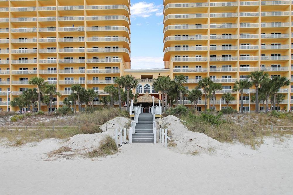 Calypso Resort and Towers by Book That Condo Exterior