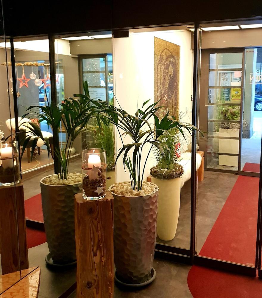 هوتل بارين أم بونديسبلاتز الفندق من الداخل