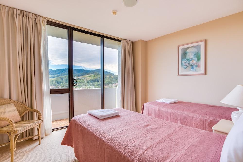 باسيفيك تاورز بيتش ريزورت أخرى